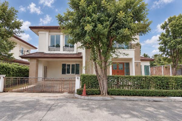 🏡 บ้านเดี่ยวหรู 2 ชั้น ที่ดินกว้างกว่า 100 ตร.ว. ทำเลกัลปพฤกษ์ เชื่อมต่อถนนกัลปพฤกษ์ ถนนกาญจนาภิเษก และถนนราชพฤกษ์