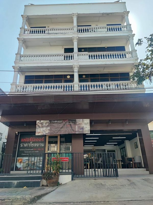 Commercial Building for Rent Sukhumvit 77 (On Nut 70/1) with Freight Elevator Prime Location!✨🍃💎