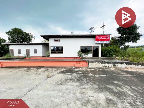 Land for sale with buildings, area 4 rai, Manjakiri District, Khon Kaen Province, good location near the road 2013.