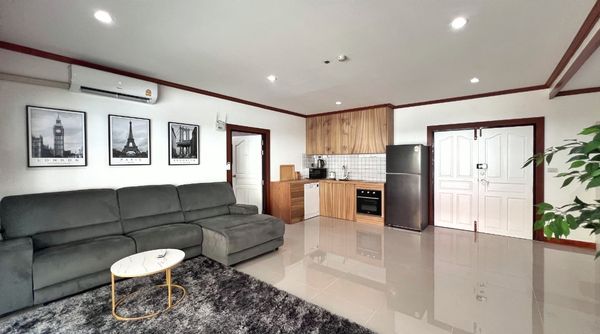Expansive 170 sqm City Residence | 3-Bed Foreign Freehold Unit Near Central Festival (THB 8.8M)