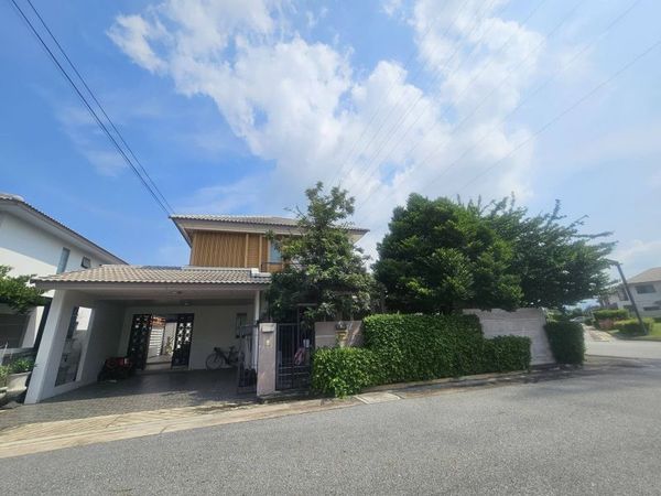 บ้านเดี่ยว 4 นอน แปลงมุม บรรยากาศรีสอร์ท! บ้านริมเขา บางพระ ศรีราชา