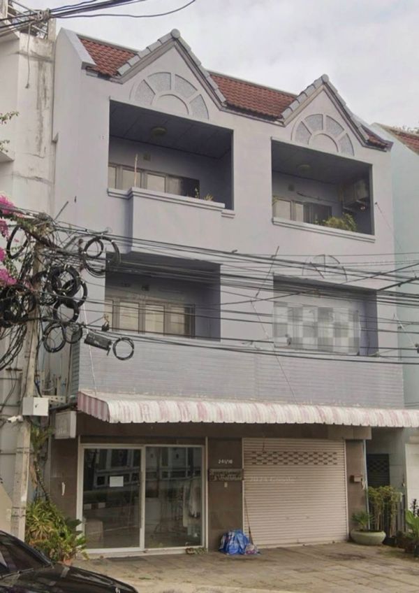 ให้เช่าอาคารพาณิชย์ ใกล้ ตลาดสดธนบุรี เพียง 5 นาที