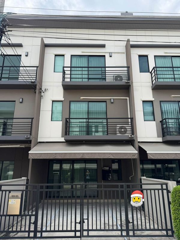 🏡🔥 ขาย / ให้เช่า บ้านกลางเมือง พหลฯ–รามอินทรา 3 ห้องนอน 3 ห้องน้ำ ติดถนนเทพรักษ์ บ้านพร้อมอยู่ เดินทางสะดวก เชื่อมต่อพหลโยธิน–รามอินทรา–วัชรพล PET FRIENDLY 🐶🐱