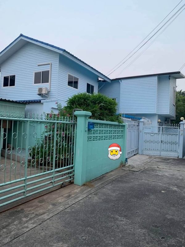 🏡 2-story detached house for rent, Taksin 40, 2 bedrooms, 3 bathrooms, near BTS Talat Phlu and MRT Tha Phra, fully furnished. Complete electrical appliances Ready to move in #Accepting 2 cats🐱 💰 Rent only 22,000 baht/month