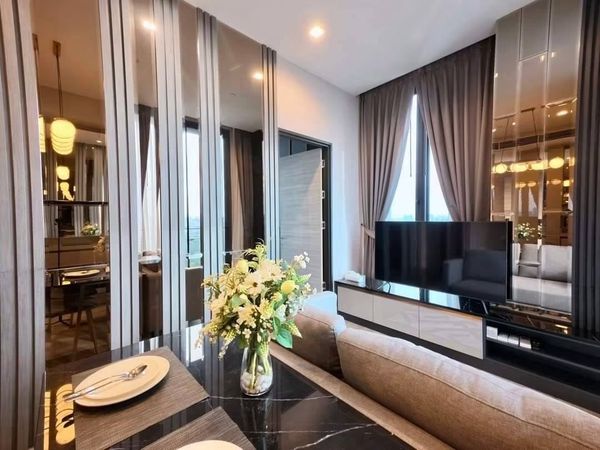 🏢✨ ให้เช่า The Crest Park Residences ห้องสวย แต่งครบ 🛋️ 📐 50 ตร.ม. | 2 ห้องนอน 1 ห้องน้ำ 🚆 ใกล้ BTS ห้าแยกลาดพร้าว และ MRT พหลโยธิน 💰 เพียง 57,000 บาท/เดือน 🔥