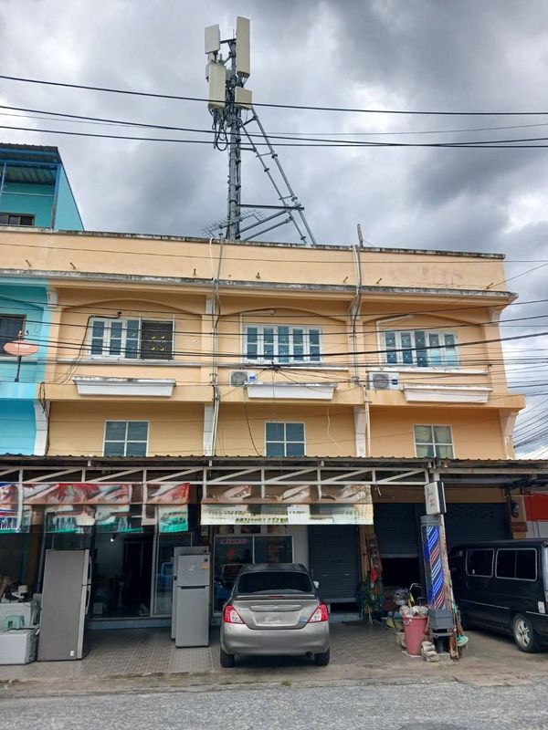 98646 - ขาย อาคารพาณิชย์ 2.5 ชั้น ขนาดที่ดิน 19.8 ตรว. หมู่บ้านบัวทองธานี