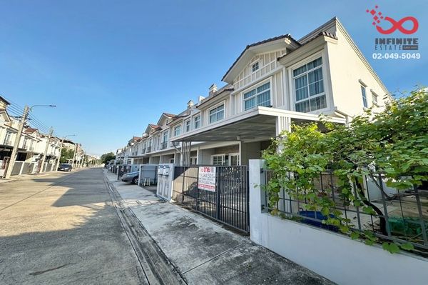 For sale and rent, 2-story townhouse, Indy 1, Bangna-Ramkhamhaeng, 2 houses, 30 sq m, near Mega Bangna.