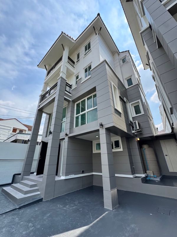 🔥🔥32471🔥🔥 ให้เช่าทาวน์โฮม ย่านเอกมัย ซอย ปรีดี พนมยงค์ 31🌐LINE ID : @fastforrentcondo