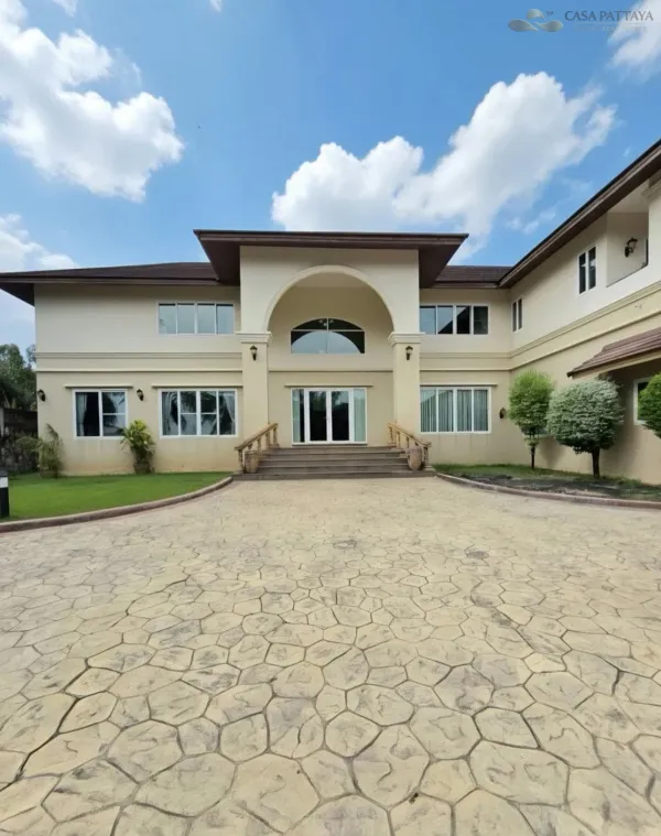 Exclusive Private Pool Villa for Sale in Mabprachan with Expansive Garden