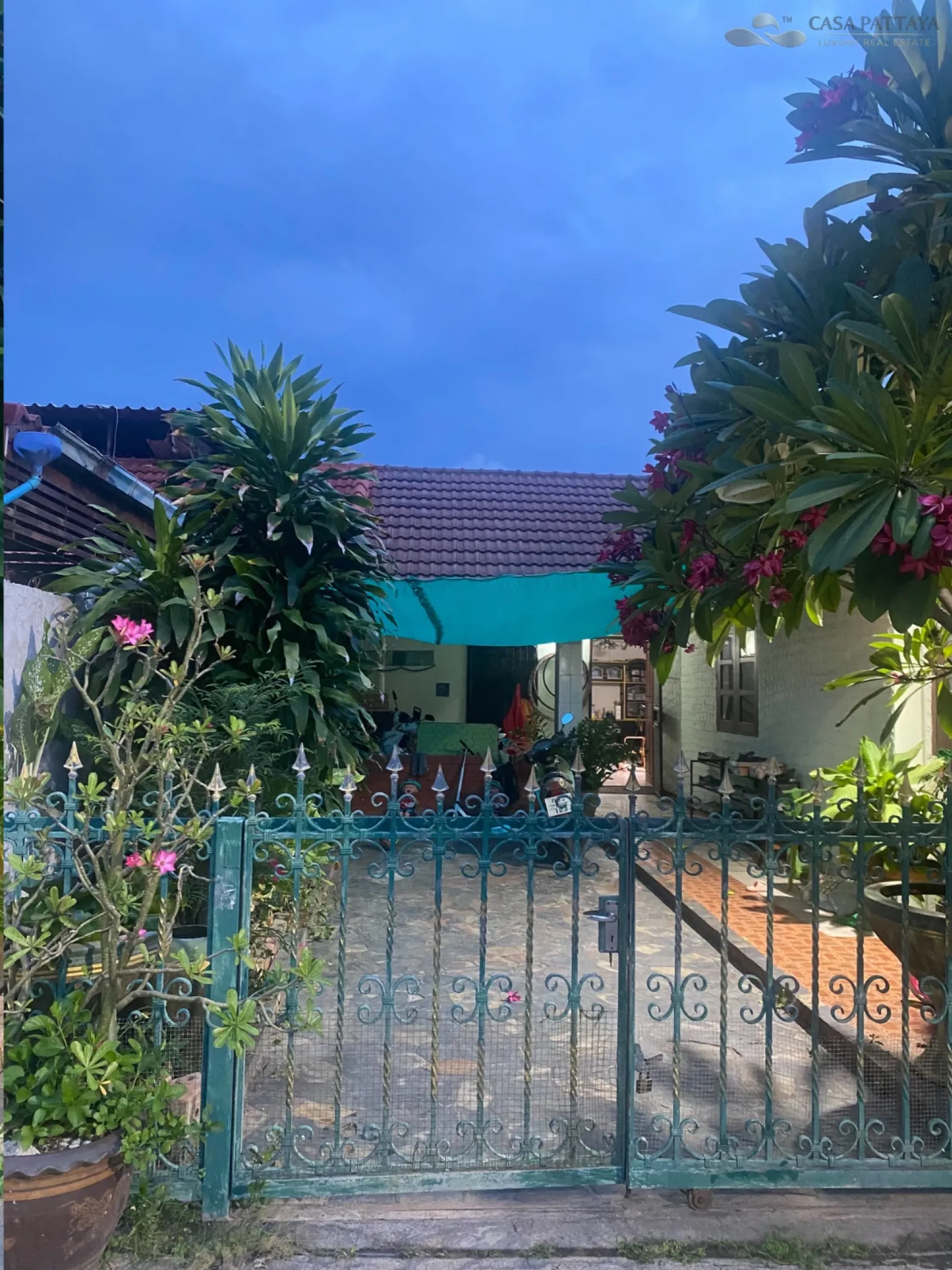 Single House for Sale: Suksabai Villa 1 (Thepprasit Soi 8)