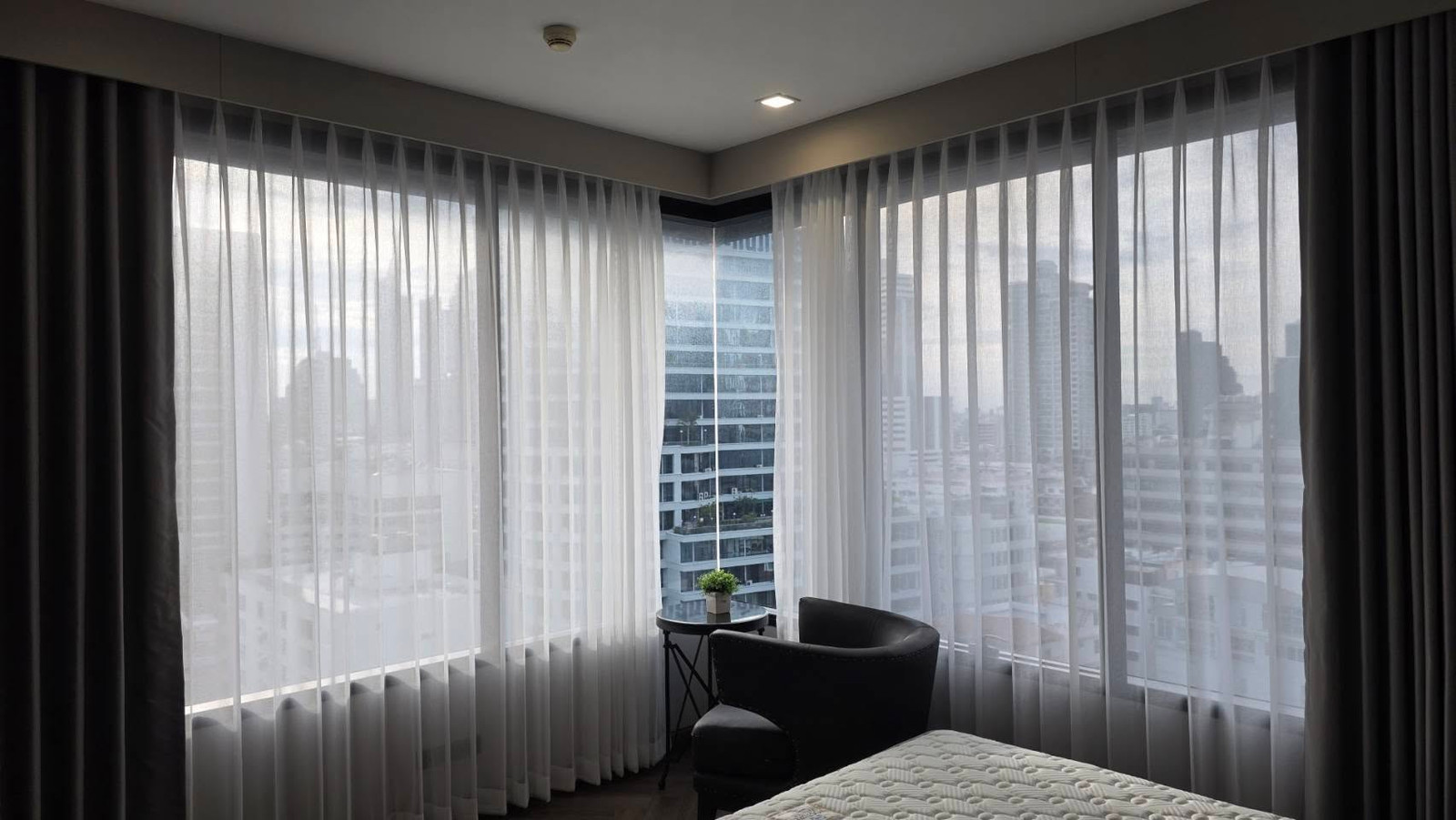 1 Bedroom M-Silom Corner Unit With Views – รูปที่ 2