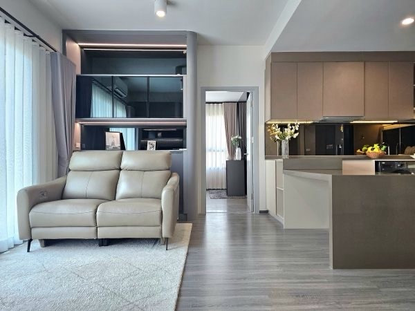 FOR SALE BEST PRICE! 2 นอน 2 น้ำ ไซส์ยักษ์ 70.57 ตร.ม. แต่งสวยมาก ทำเลไข่แดงตรงข้ามจุฬาฯ ติด MRT สามย่าน ราคาช็อกโลก ขายเพียง 12.7M! / FOR SALE BEST PRICE! Stunning 2 Beds 2 Baths 70.57 sq.m. Beautifully Decorated, Prime Chula - Sam Yan – รูปที่ 3