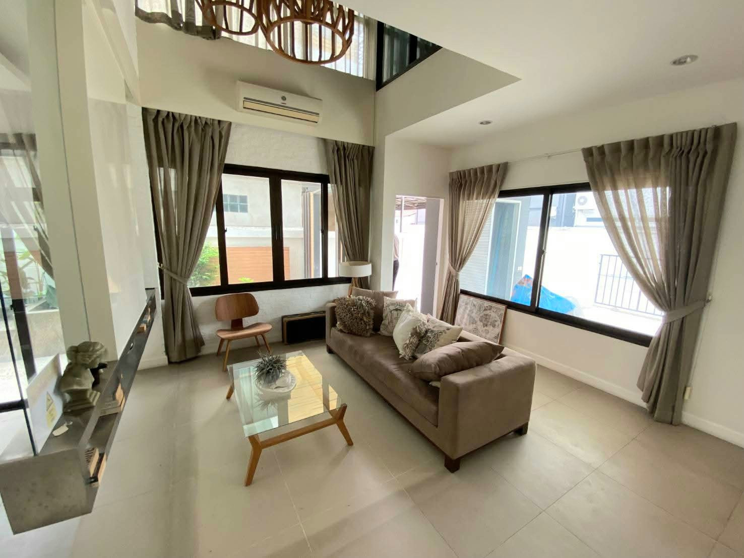 Semi-detached house for rent, Verydian Ratchaphruek project, fully furnished, ready to move in, near Bang Phlu BTS station, near Central Westgate, can enter and exit via Ratchaphruek - Rattanathibet Road and Bang Bua Thong Road, convenient travel. – รูปที่ 2