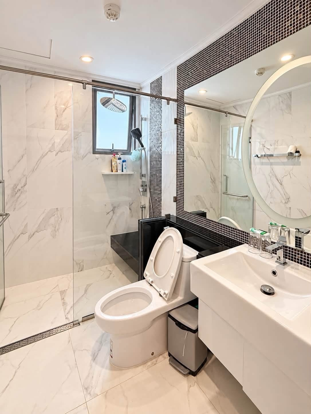 📌 Rental / Selling : Penhouse In Supalai Oriental Sukhumvit 39 , 4 Beds 5 Bath , 370 sqm , High Floor   🔥🔥Rental Price : 350,000 THB / Month 🔥🔥  🔥🔥Selling Price : 75,000,000 THB 🔥🔥  📱 𝙏𝙚𝙡 : 061-9979915  📱 𝙒𝙝𝙖𝙩𝙨𝘼𝙥𝙥 : 061-997-9915   #เ – รูปที่ 4