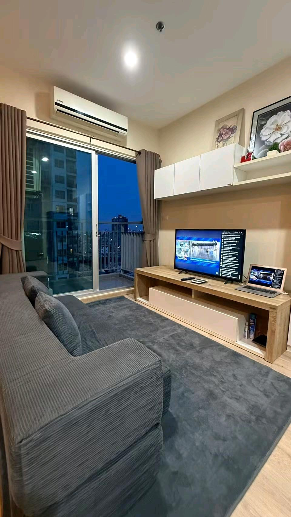 The Tempo Grand Wutthakat เพียง 30 ม.