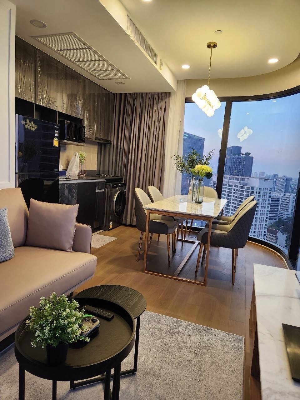 ปล่อยเช่า 2 bed 2 bath 65 sq.m. ห้องกระจกโค้ง ชั้นสูง Ready to move ✅ – รูปที่ 4