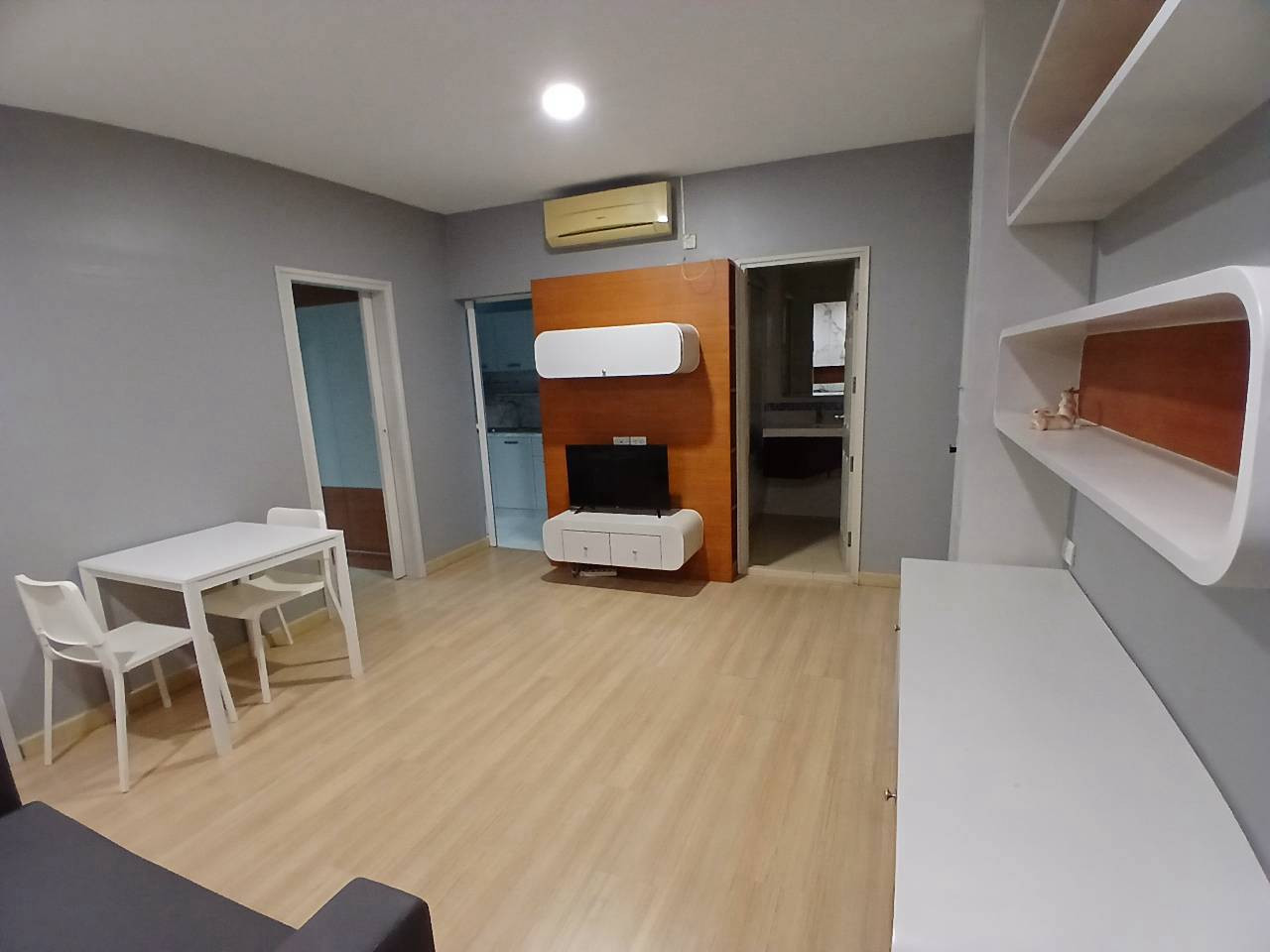 1ห้องนอน 1ห้องน้ำ ให้เช่า เฟอร์นิเจอร์ตกแต่งพร้อมอยู่ เครื่องใช้ไฟฟ้าครบ – รูปที่ 3