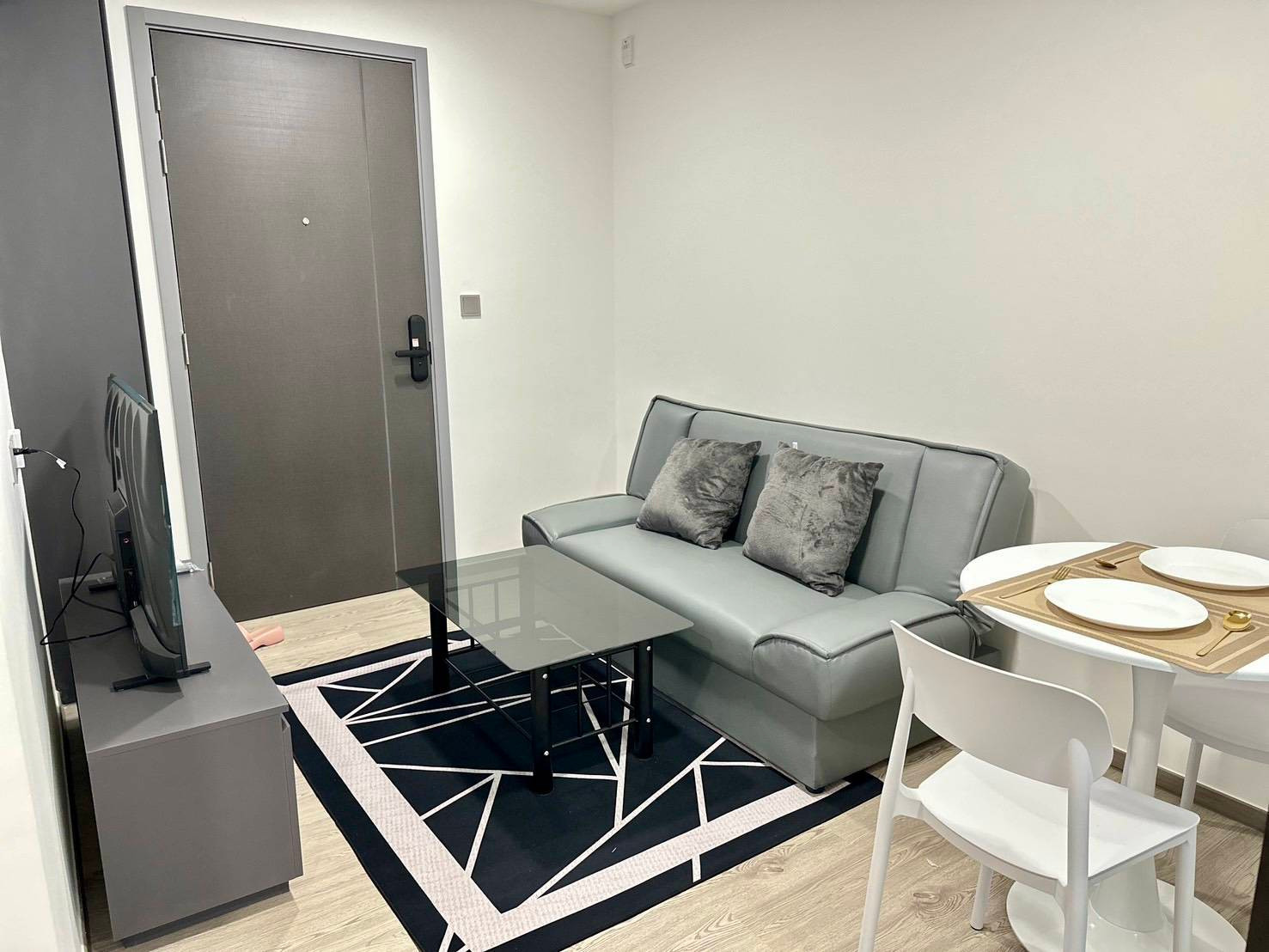 Cheap condo for rent, Maroon Ratchada 32, Maroon Ratchada 32, size 26 sq m., 1 bedroom, 1 bathroom, 4th floor, Building A, beautiful room, new room, fully furnished, near the Yellow Line. Lat Phrao Station – รูปที่ 4