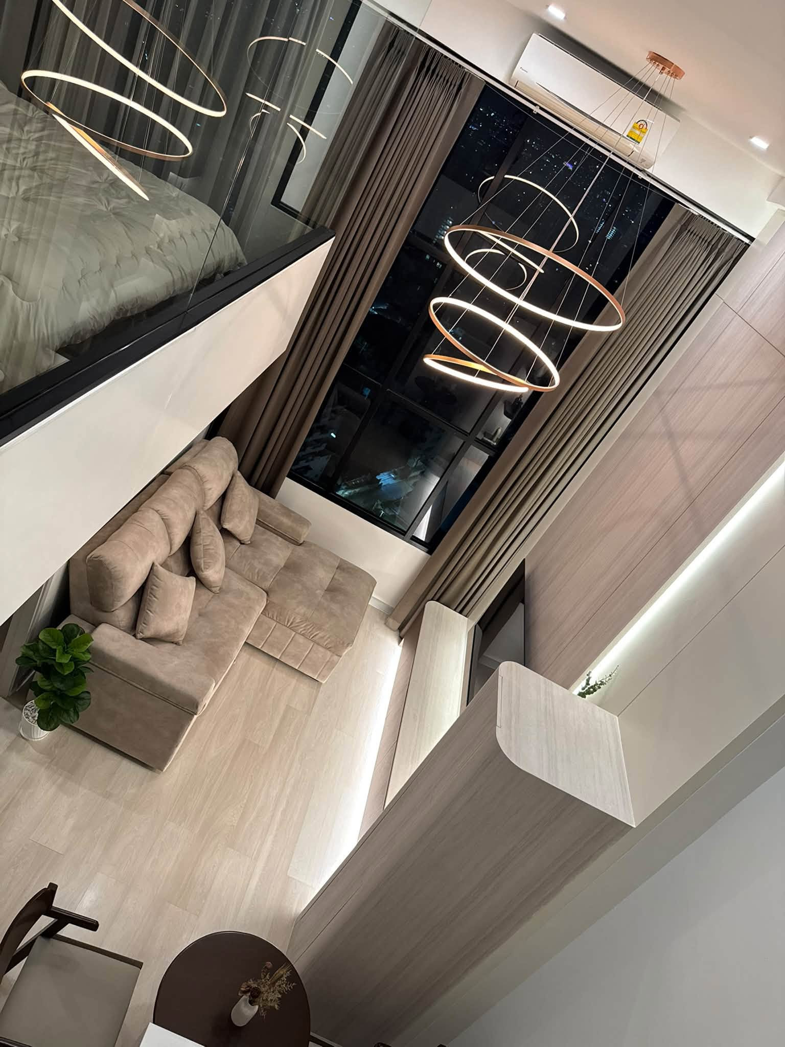 ให้เช่า Knightsbridge Prime Sathorn  ห้อง Duplex สไตล์ Modern Minimal ใจกลางสาทร ชั้นสูง วิวสวย