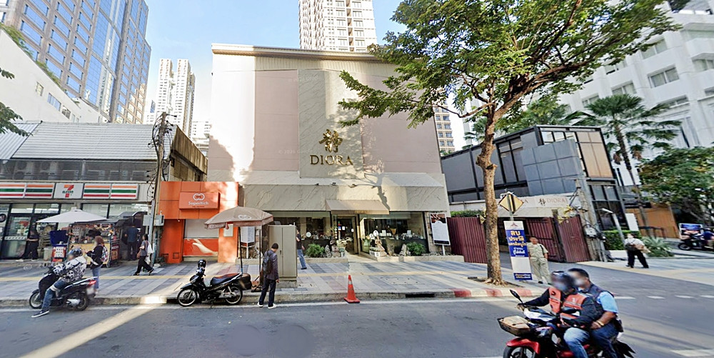 พื้นที่ให้เช่า 74 ตรม. หลังสวน ใกล้ BTS ชิดลม