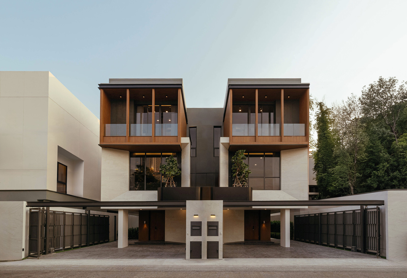 MAYFIELD LANE รัชดา–ลาดพร้าว🔥บ้านแต่งครบ Built-inทั้งหลัง MAYFIELD LANE รัชดา–ลาดพร้าว🔥บ้านแต่งครบ Built-inทั้งหลัง