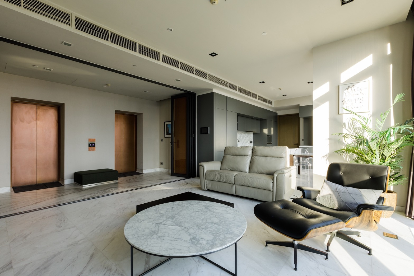 The Monument Thonglor for rent 125 sqm 2 beds 3 bath 140,000 per month
