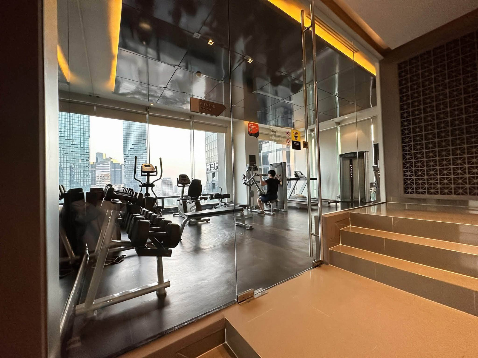 ให้เช่า M Silom คอนโด 2 ห้องนอน 61 ตรม. ชั้น 22 ใกล้ BTS ศาลาแดง 55000 บาท – รูปที่ 4