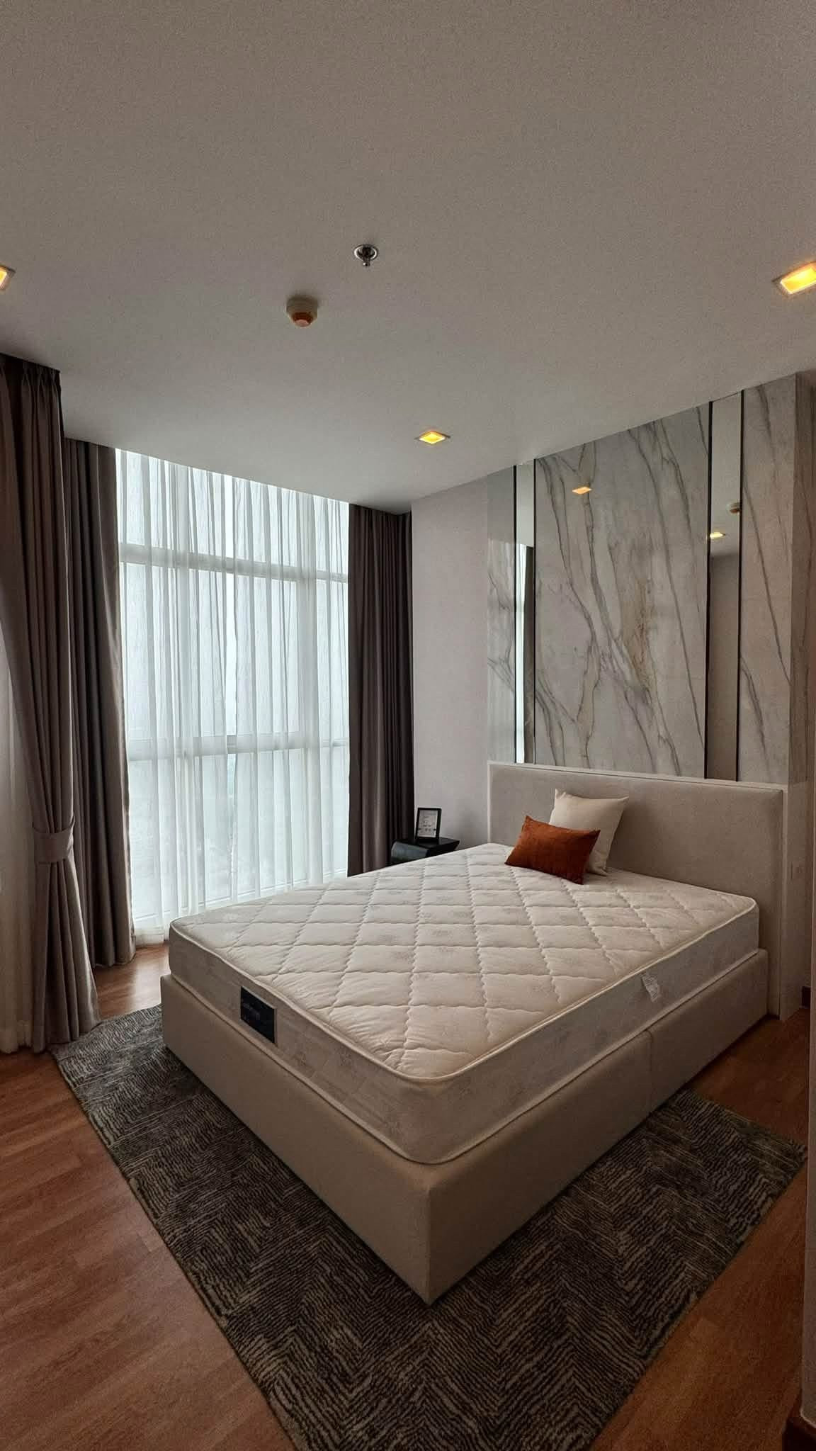 C260282 The coast bangna bts, 92 sqm penthouse, 3 bed 2 bath, 55,000 thb 