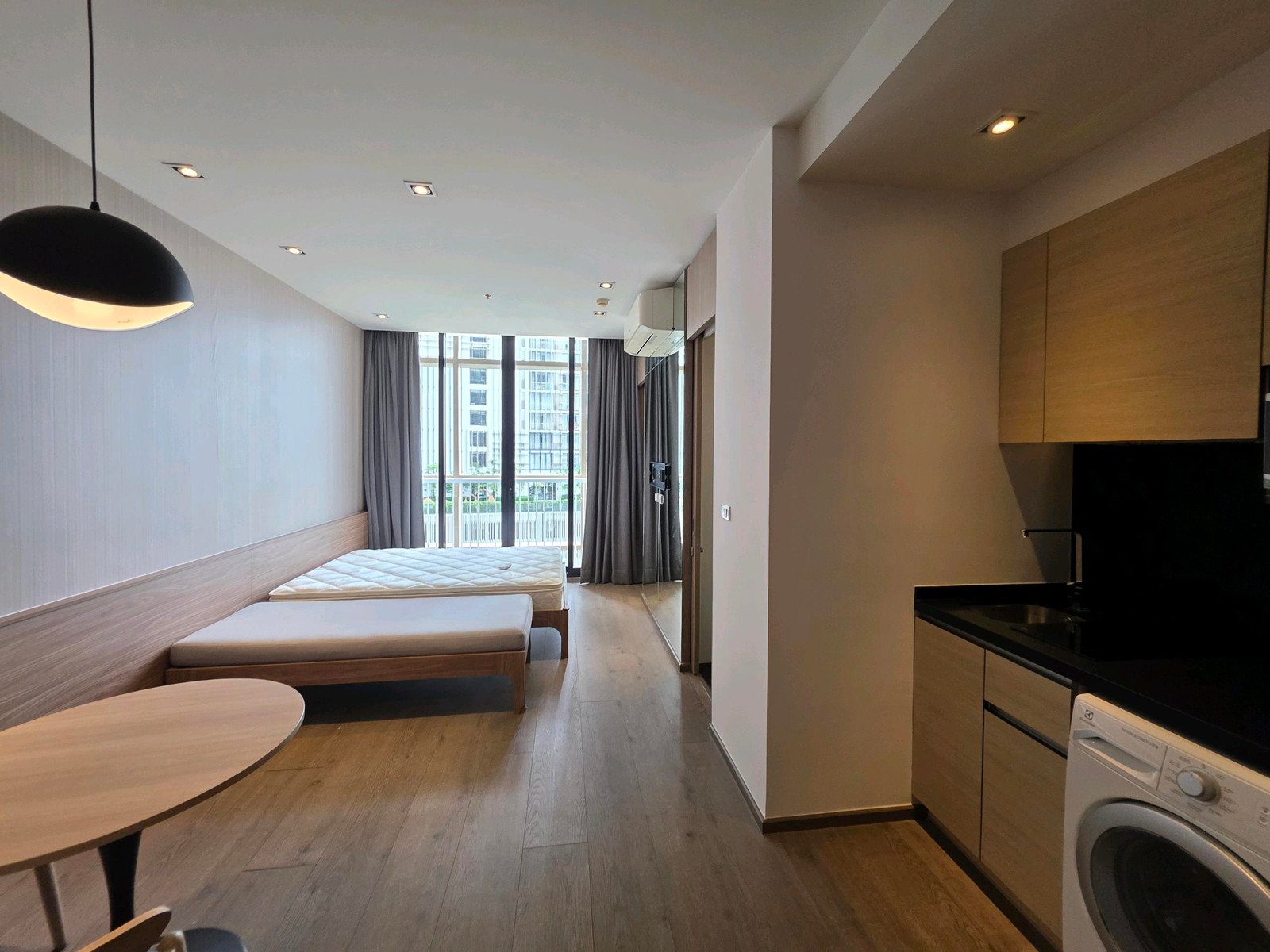 Re-sale 5.5 MB 28 sqm Park origin phromphong Re-sale 5.5 MB 28 sqm Park origin phromphong