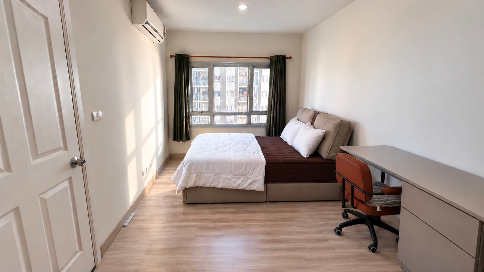 #For rent or sale Condo Manor Sanambinnam #Condo next to the Chao Phraya River💛🧡💚Line ID @mynewhome💛🧡💚