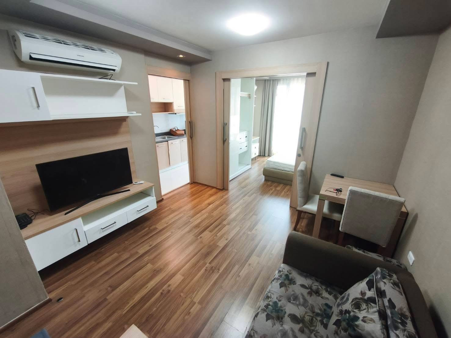 For rent: Treasure Condo, size 37 sq m., 2nd floor, 1 bedroom, 1 bathroom.