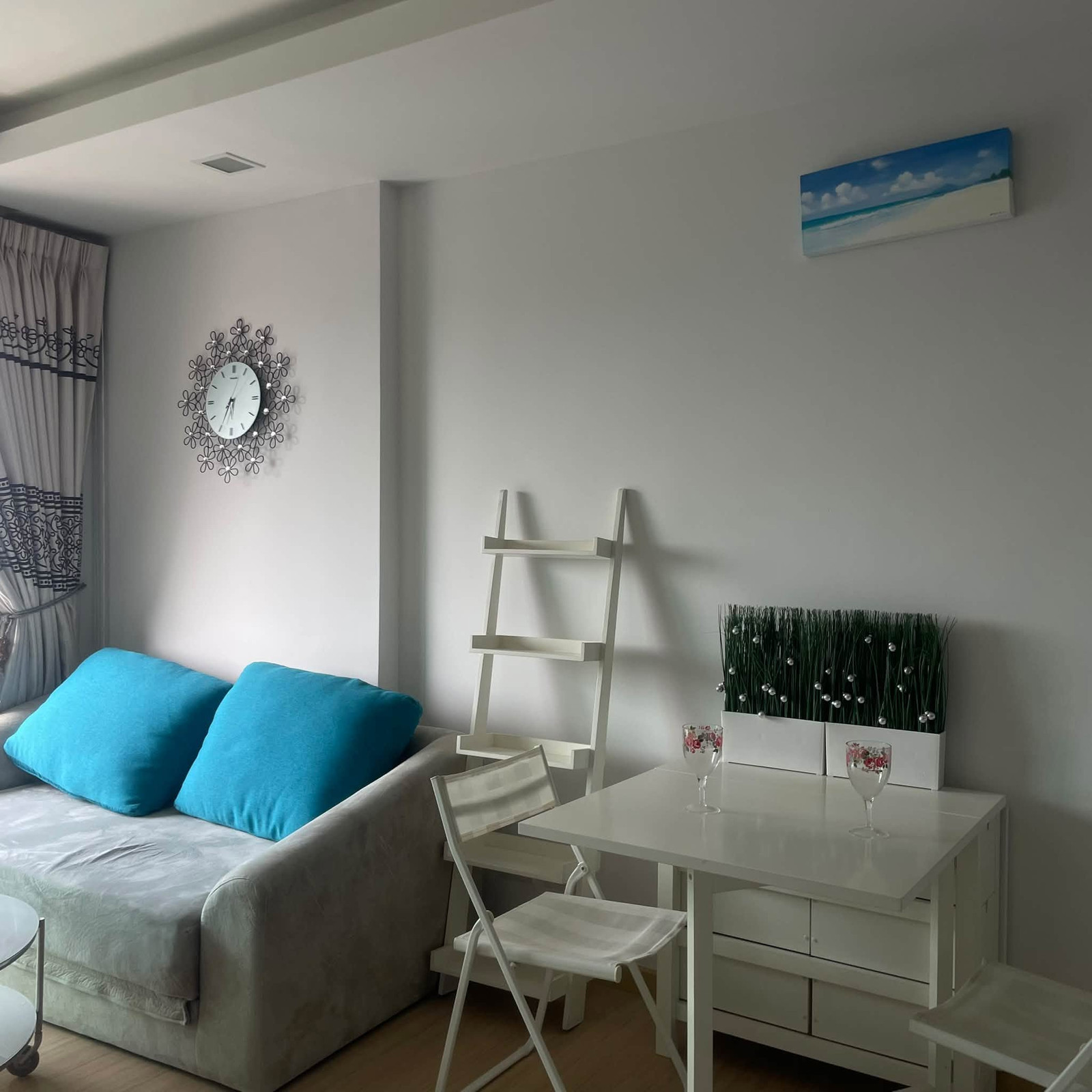 Unit Available at Thru Thonglor–Multiple units available—prices negotiable!