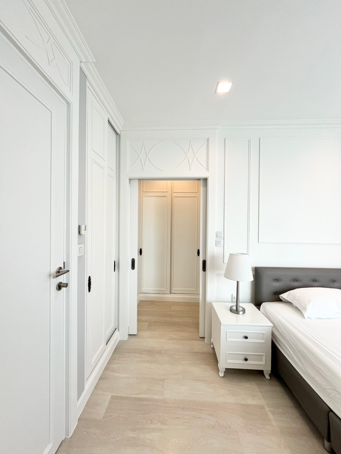 Rent Life One Wireless 2 Bed 2 Baht( Room At the corner Rent 58,000 -) Rent Life One Wireless 2 Bed 2 Baht( Room At the corner Rent 58,000 -)
