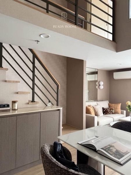 DUPLEX PARK VIEW! 2 bedrooms, 1 bathroom, high ceiling, Duplex, Hybrid style, 57 sq.m., full Lumpini Park view, next to MRT Sam Yan-Chula, only 60k! / DUPLEX LUMPINI PARK VIEW! 2 Beds 1 Bath High-Ceiling Duplex 57 sq.m. Next to MRT Sam Yan & Chula, Unbloc