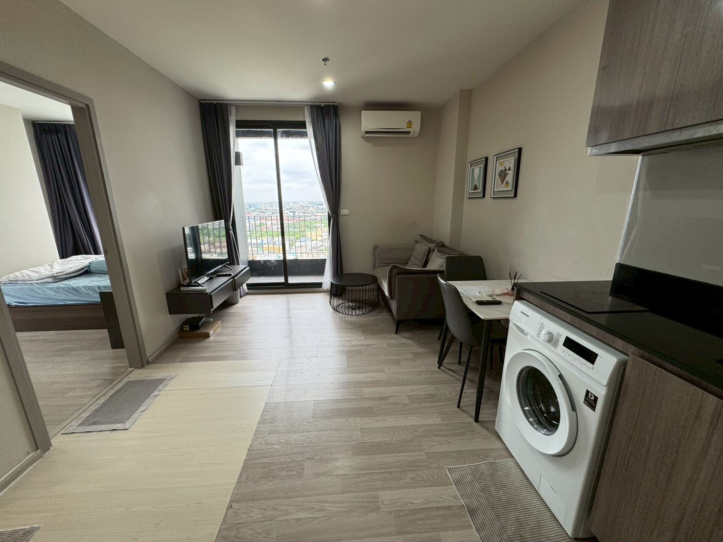 Condo for rent, Ideo mobi sukhumvit eastpoint, fully furnished condo, ready to move in, close to BTS Bangna, only 250 meters!!