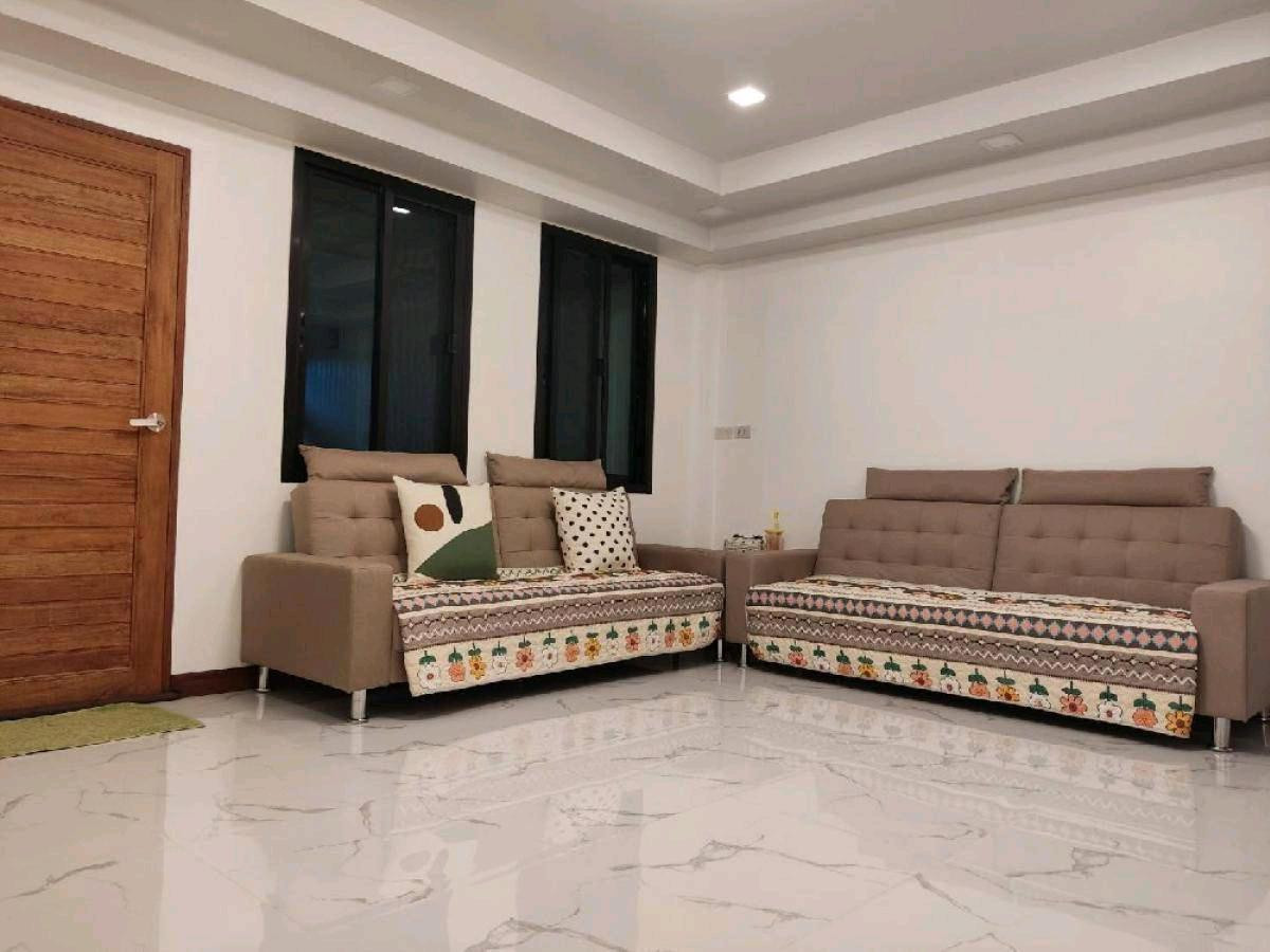 RENT I House Sukhumvit 68 next to BTS. (Sukhumvit road soi 68)