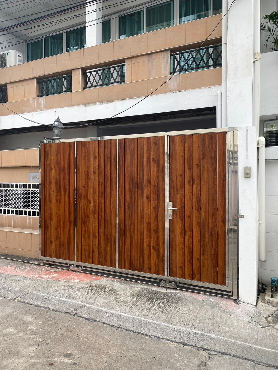Townhouse 2 storey in Phrom Phong for Rent