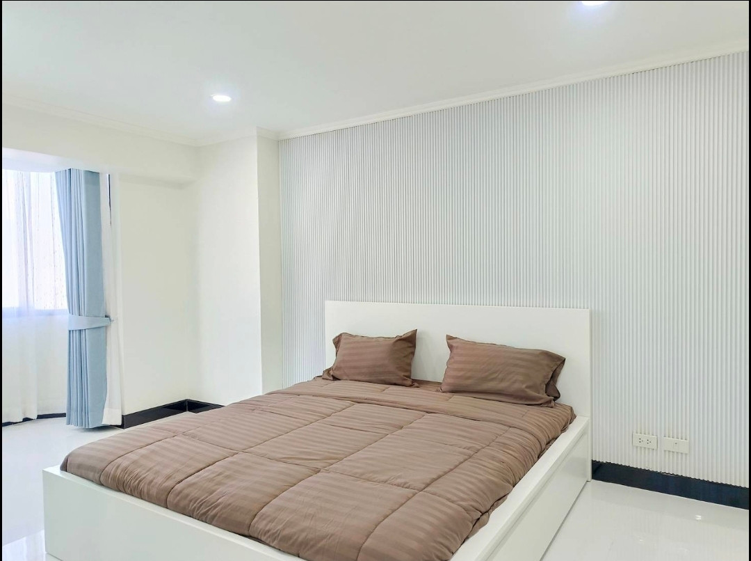 Condo for rent: Omni Tower Sukhumvit Soi 4(Omni Tower Sukhumvit Soi 4) MK-02 | Line @livingbkk