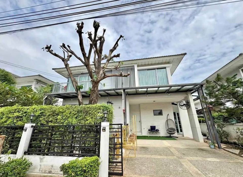 For rent: Perfect Place 3 Ratchaphruek, 2-story detached house, 3 bedrooms, 3 bathrooms, very beautifully decorated, fully furnished, ready to move in. For rent: Perfect Place 3 Ratchaphruek, 2-story detached house, 3 bedrooms, 3 bathrooms, very beautifully decorated, fully furnished, ready to move in.