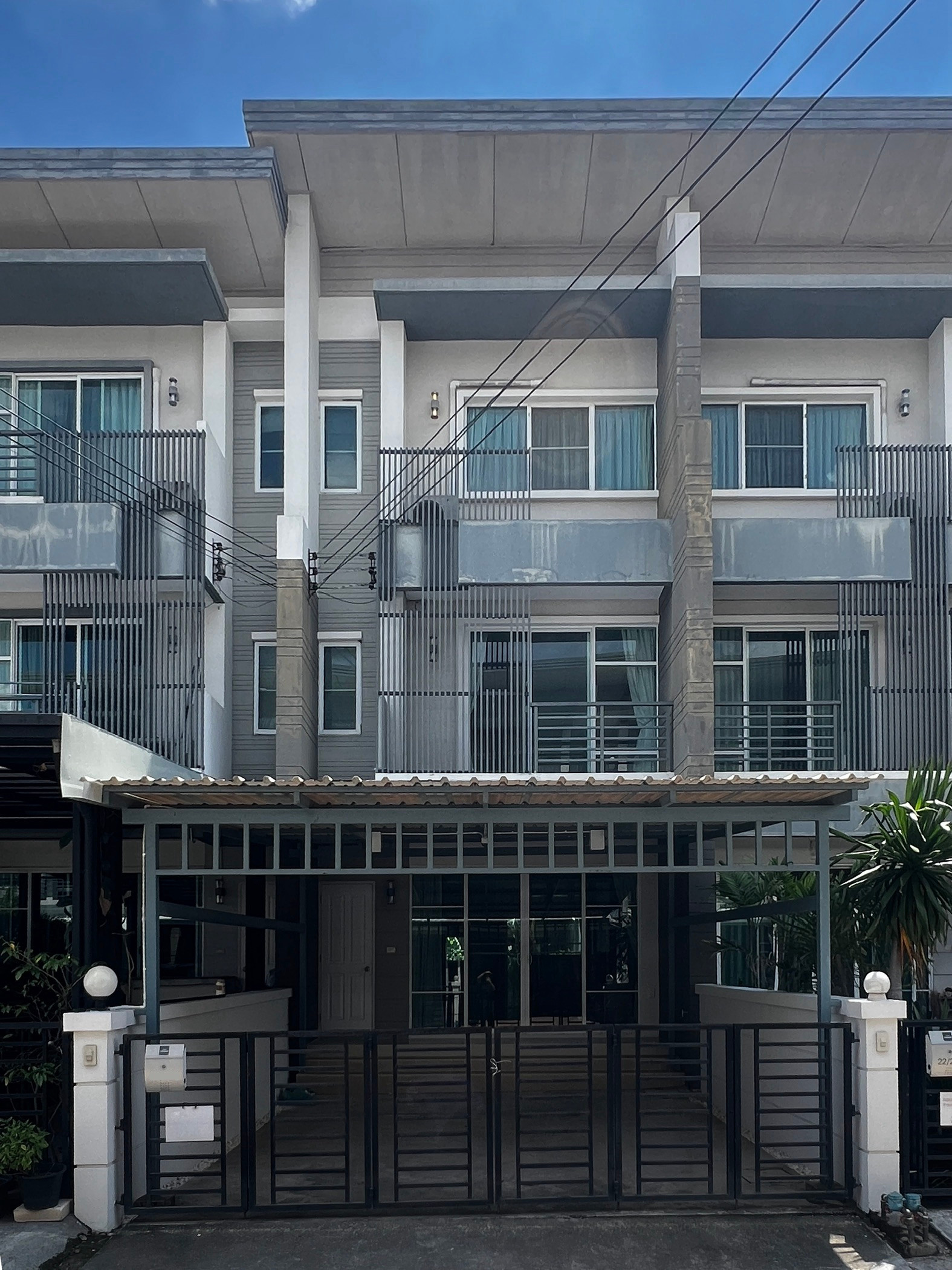 Town Avenue Rama 9 / 3 Bedrooms (FOR RENT) BZD303