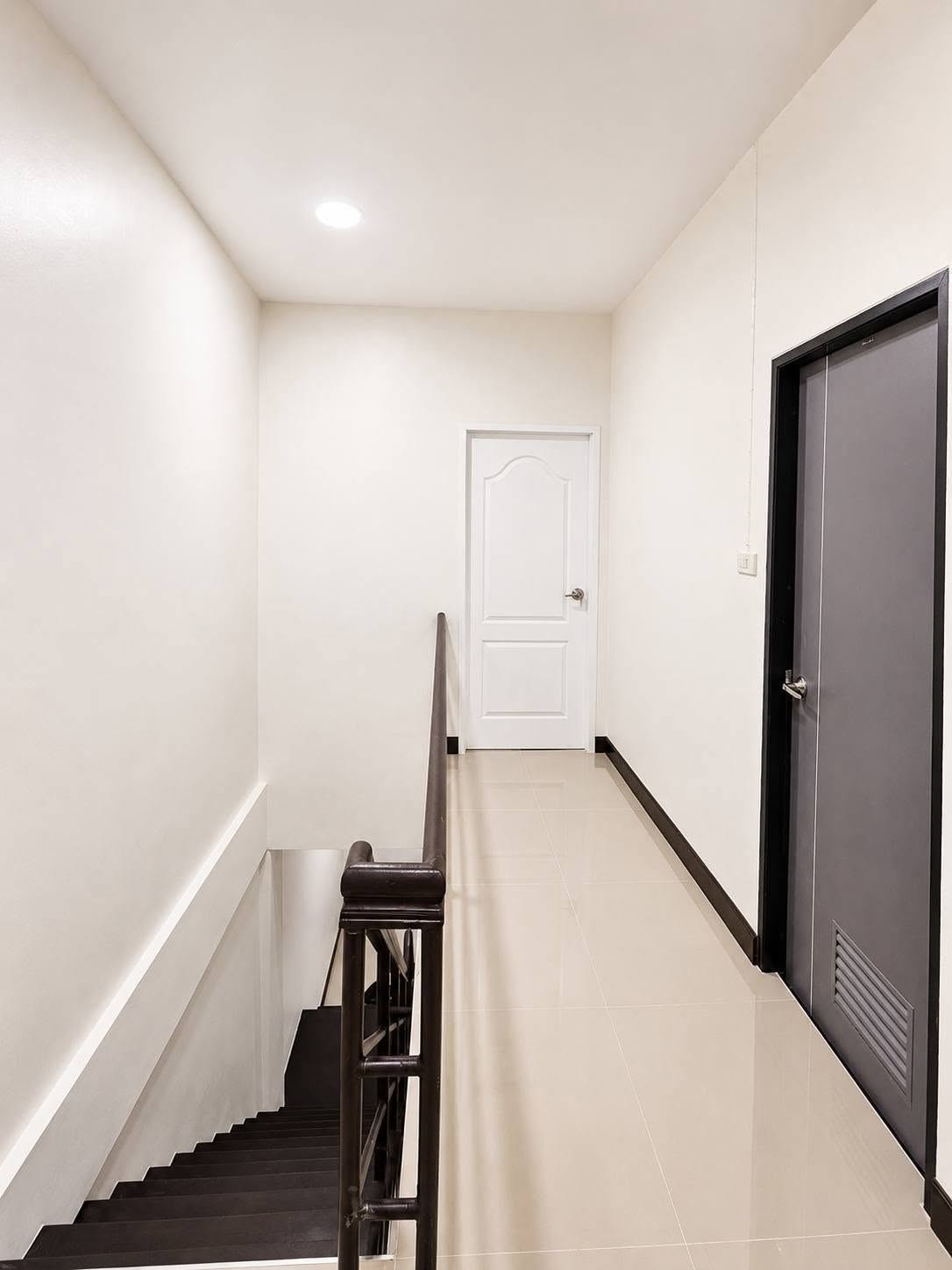 ทาวน์โฮม หมู่บ้านเพทายเพลส ลำลูกกาคลอง 3 ใกล้สถานี BTS คูคต  – รูปที่ 3