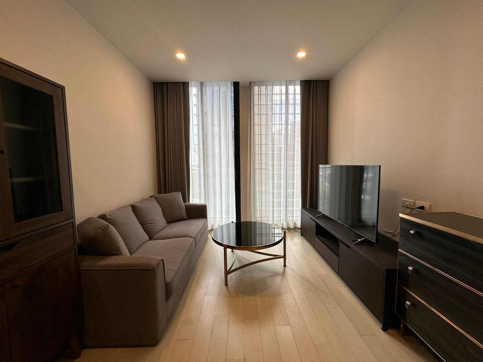 ✨️ให้เช่า✨️ 2 ห้องนอน  Noble Ploenchit ห้องพร้อมเข้าอยู่!