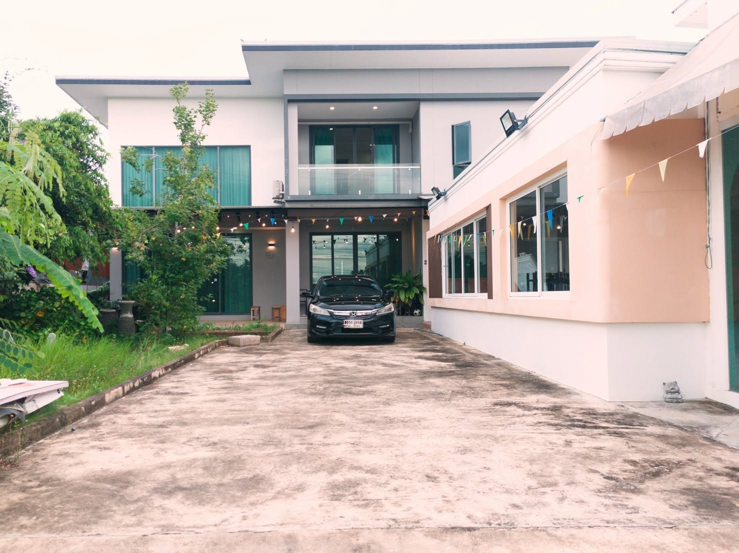 ขายบ้านเดี่ยวโมเดิร์นหรู พร้อมสวนส่วนตัวและอาคารอเนกประสงค์แยก | ดอยสะเก็ด เชียงใหม่