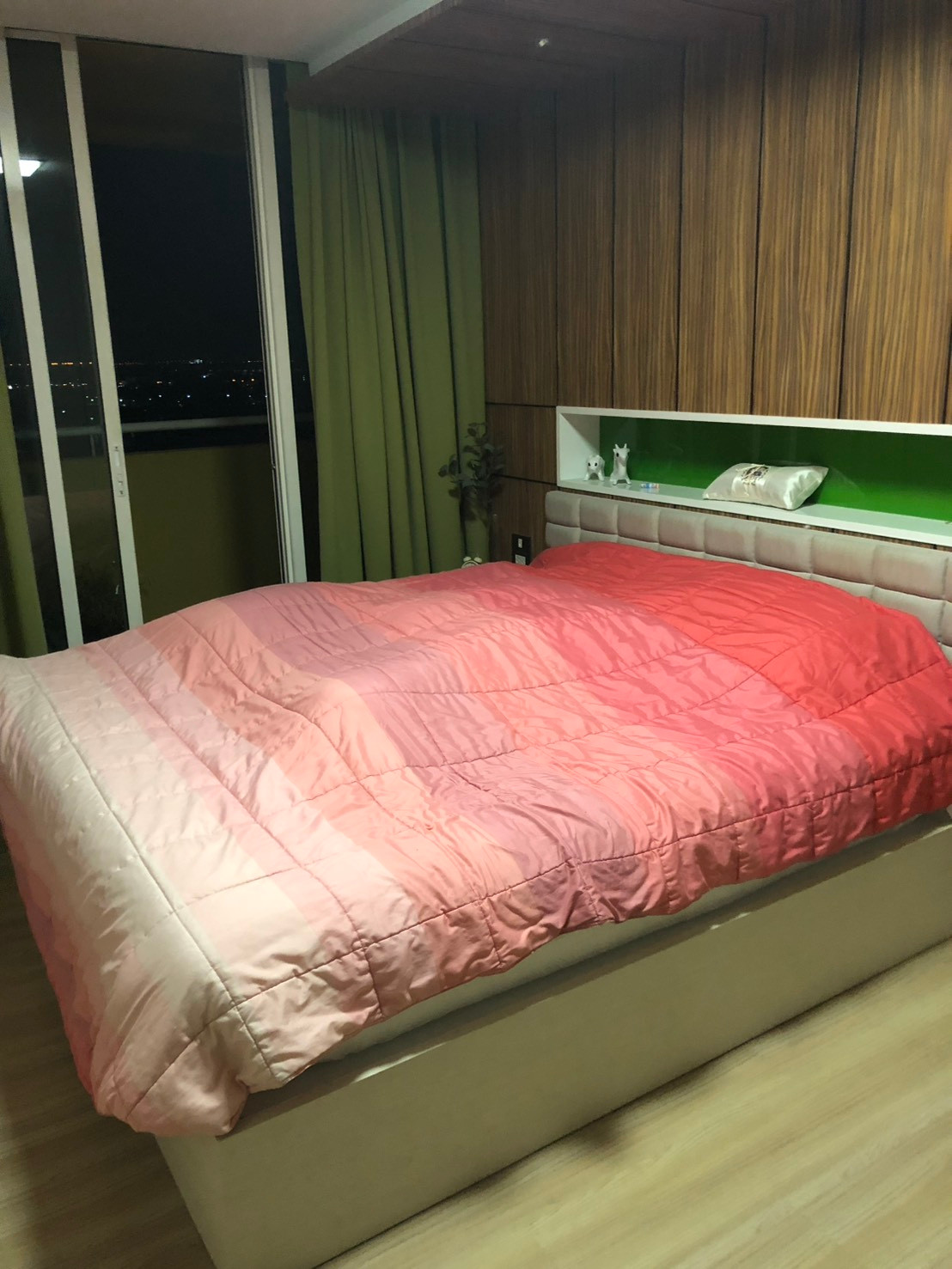 Selling below appraisal, M Society Condominium, M Society Condominium, Muang Thong Thani, Building B, 20th floor, 2 bedrooms, 1 bathroom, fully furnished.