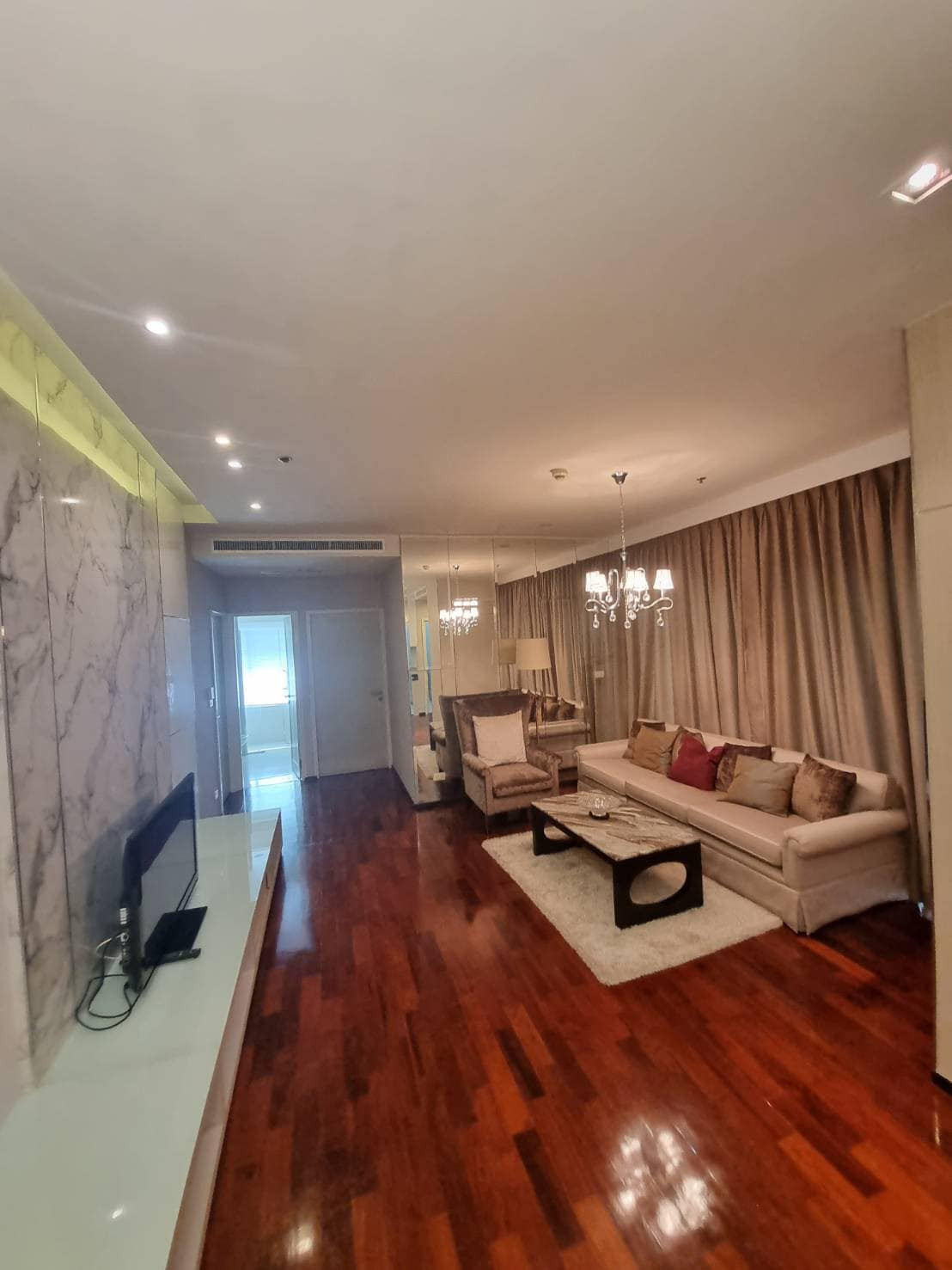 Noble Ora - 2 bedrooms, 2 bathrooms, 115 sq m., 15th floor, rent 55000, ready to move in this November.