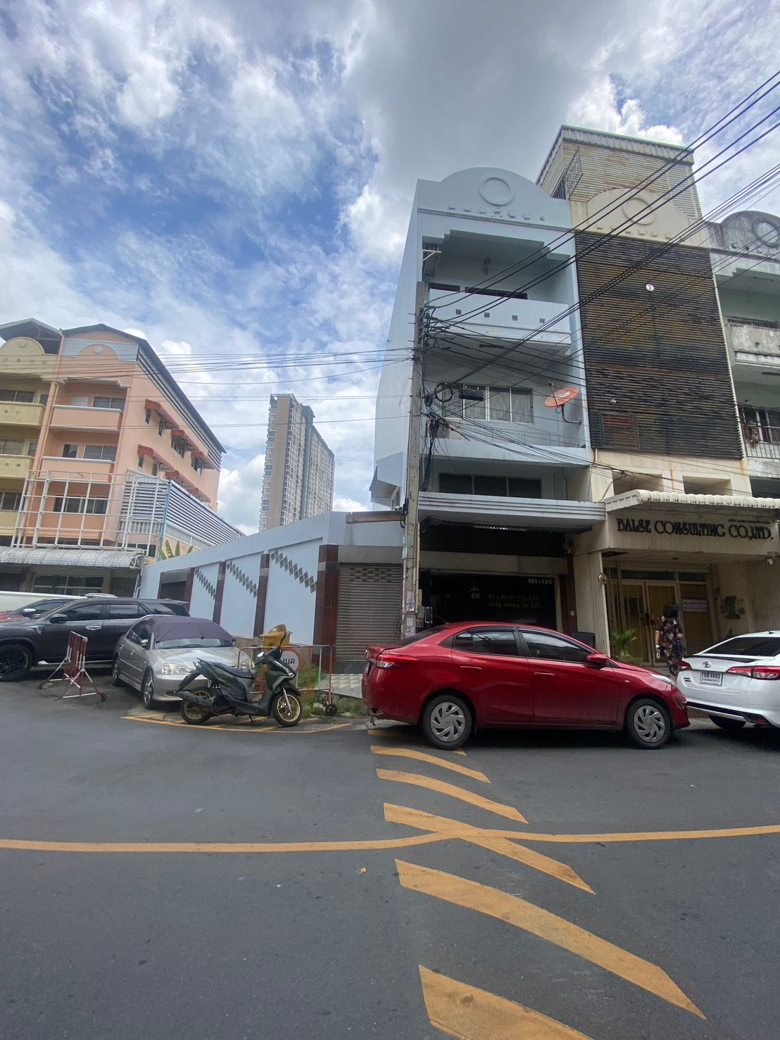 ให้เช่าตึกแถวห้องมุม 3 ชั้นครึ่งหมู่บ้านซื่อตรง รัตนาธิเบศร์ ใกล้MRTไทรม้า#สะพานพระนั่งเกล้า – รูปที่ 2