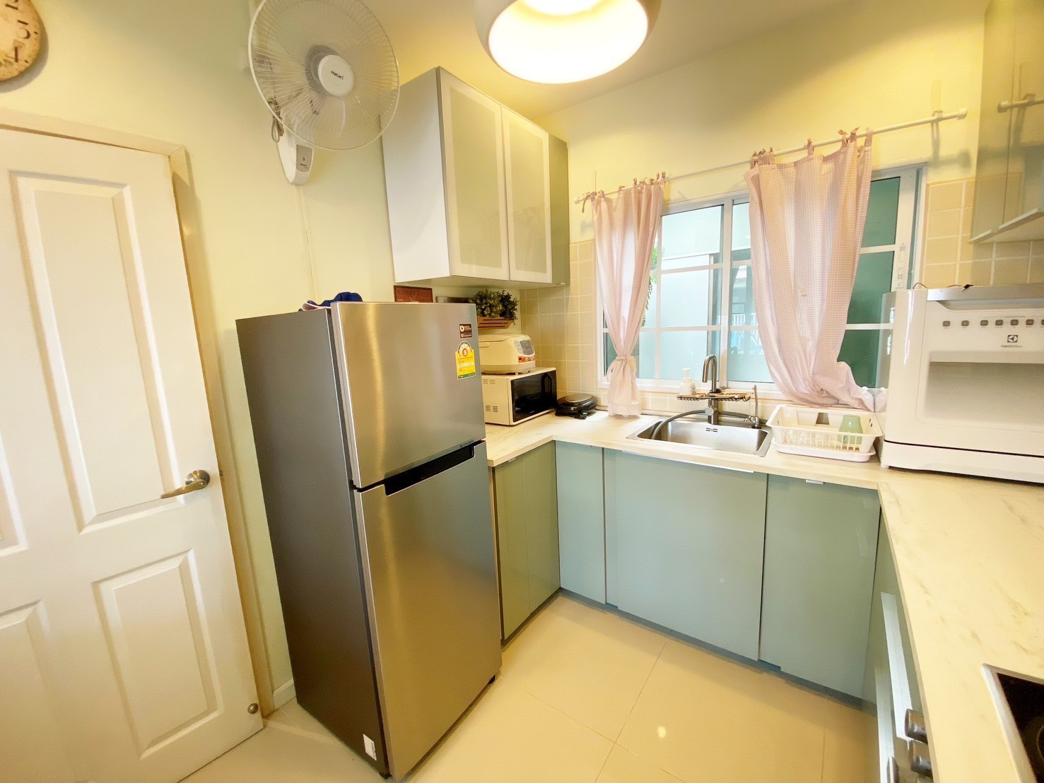 🏡 House for rent, ready to move in, fully furnished, complete electrical appliances, with Wi-Fi in the Casa Grand Mitsamphan project - suitable for the whole family, convenient travel, near Bangsaen, Burapha University and Ang Sila. – รูปที่ 4