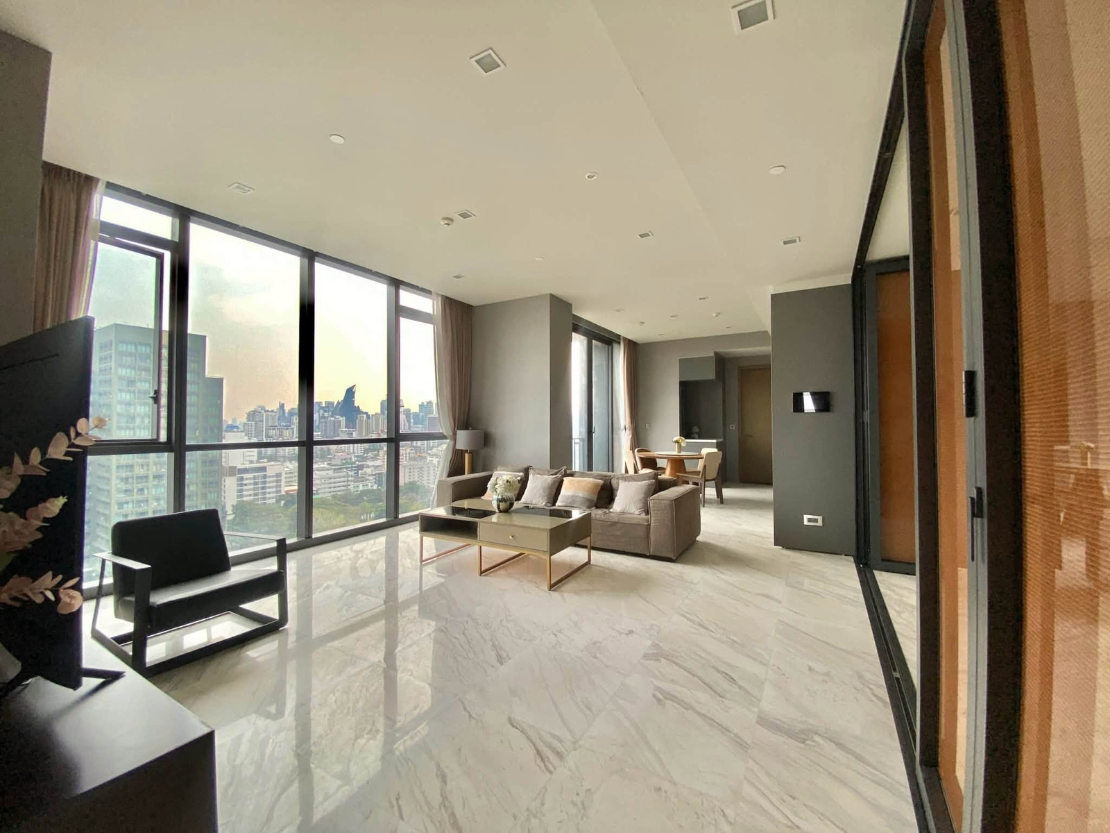 The Monument Thonglor for rent 125.2 sqm 2 beds 3 bath 135,000 per month for sale 39.5MB  – รูปที่ 3