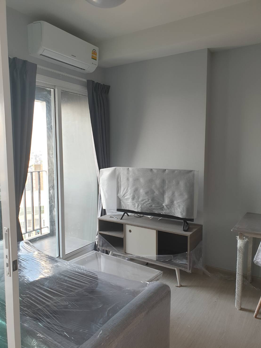 Chapter One Eco Ratchada for sale 8f 29.5 sqm 2.5m baht foreign quota