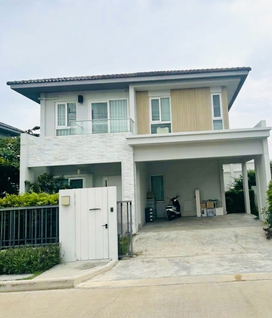 Manthana 2 Motorway - New Krungthep Kreetha, near the expressway, Airport Link Thap Chang, Phatthana Chonburi 4, has a bedroom on the ground floor.